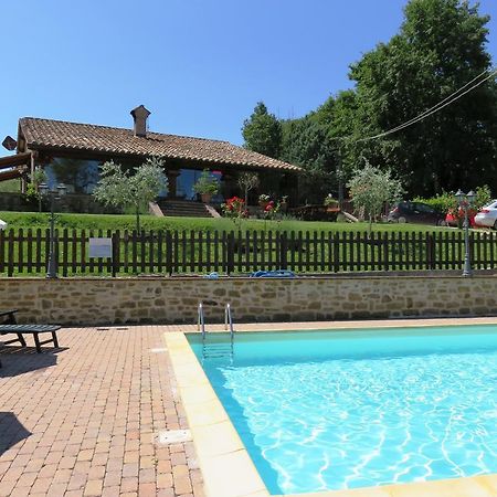 Agriturismo Ponte Di Riocchio Gubbio Buitenkant foto